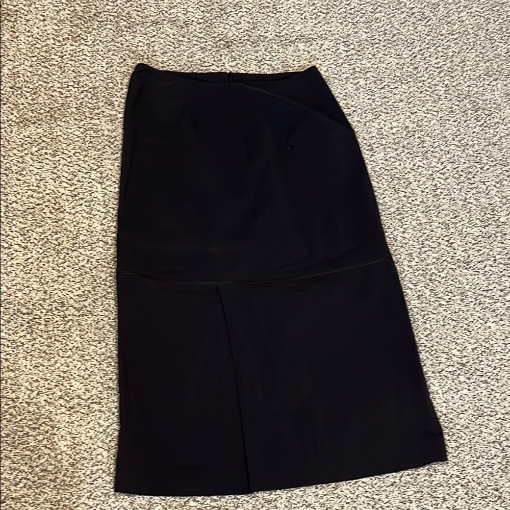 Black sporty skirt.